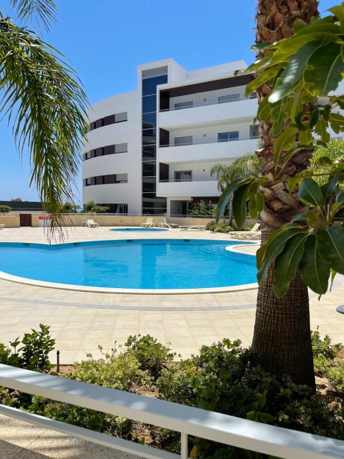 Beach Condo Porto Mos Lagos Exteriör bild