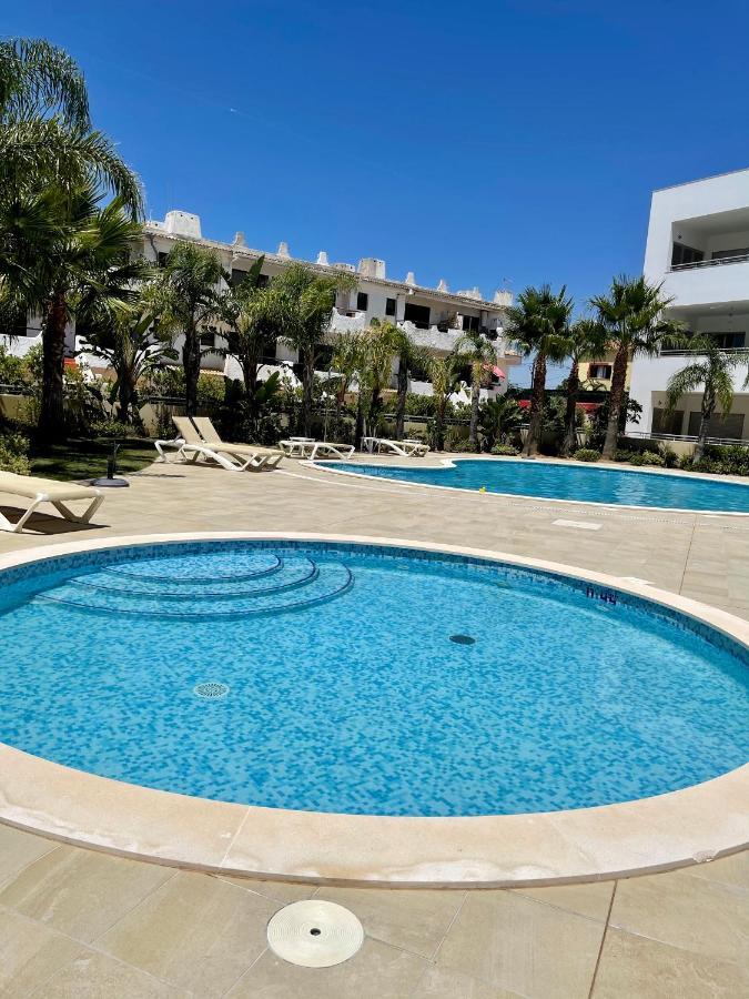 Beach Condo Porto Mos Lagos Exteriör bild